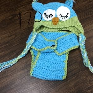 Newborn crocheted owl photography outfit